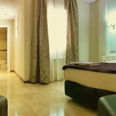 Sevilla 4*