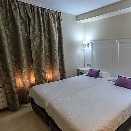 Sevilla Hotel 4*
